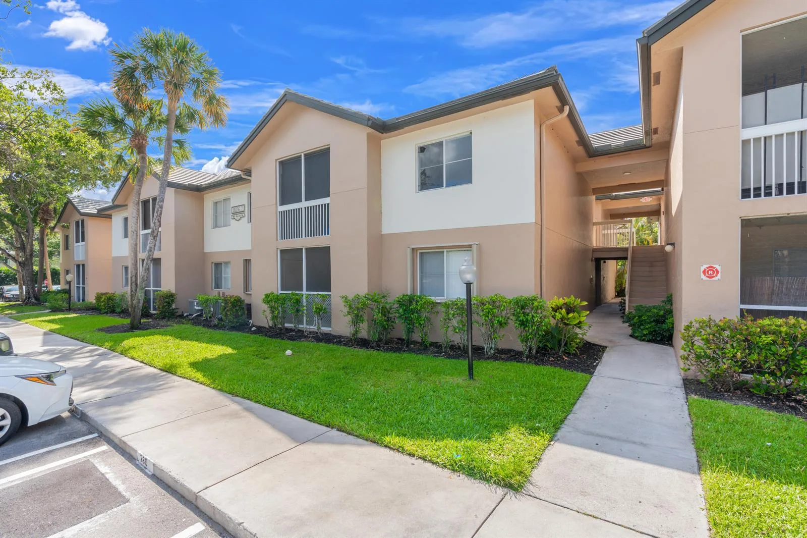 9855 Westview Drive # 714, Coral Springs, FL 33076