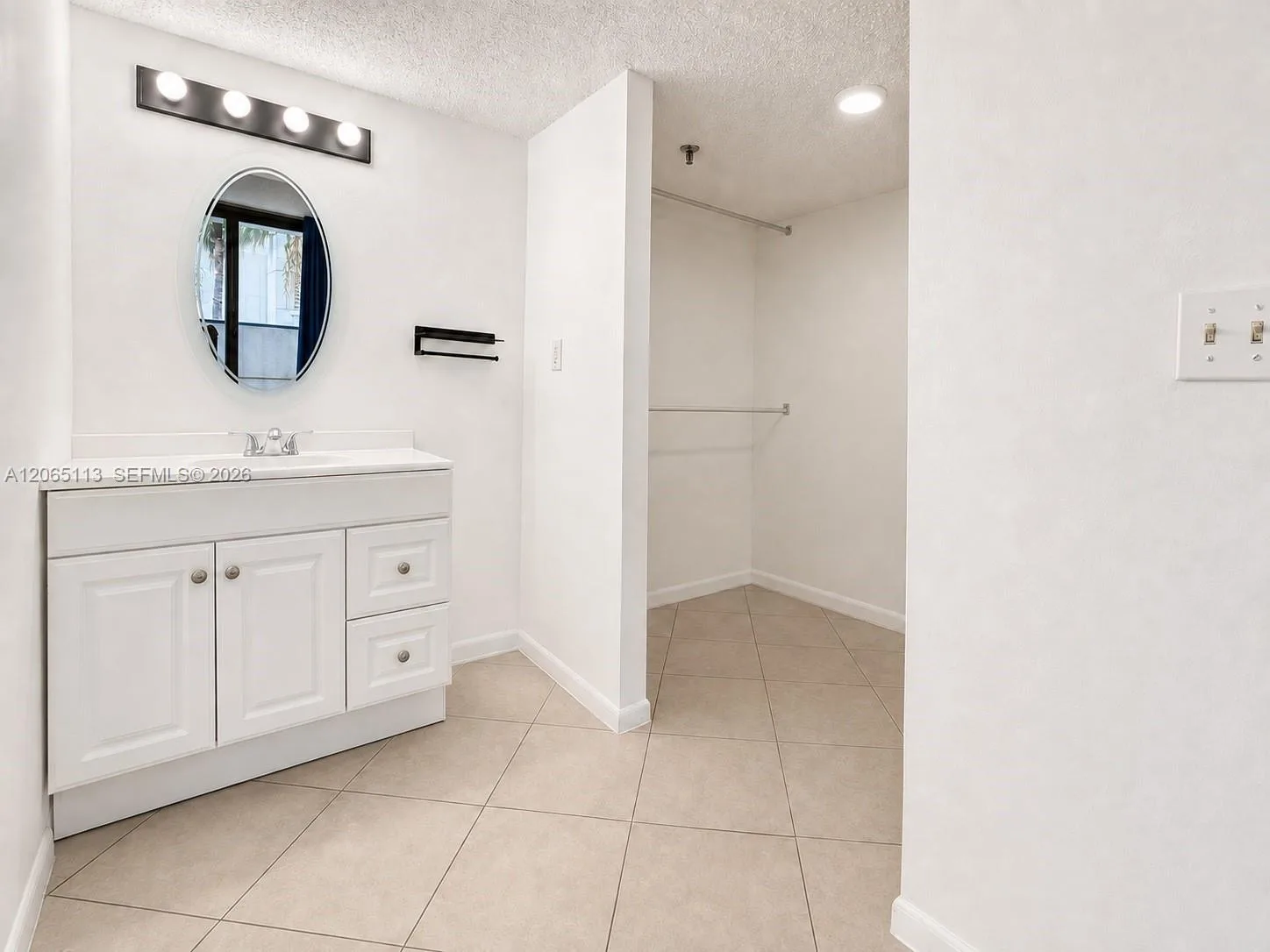 1621 Collins Ave # 402, Miami Beach, FL 33139 photo 12