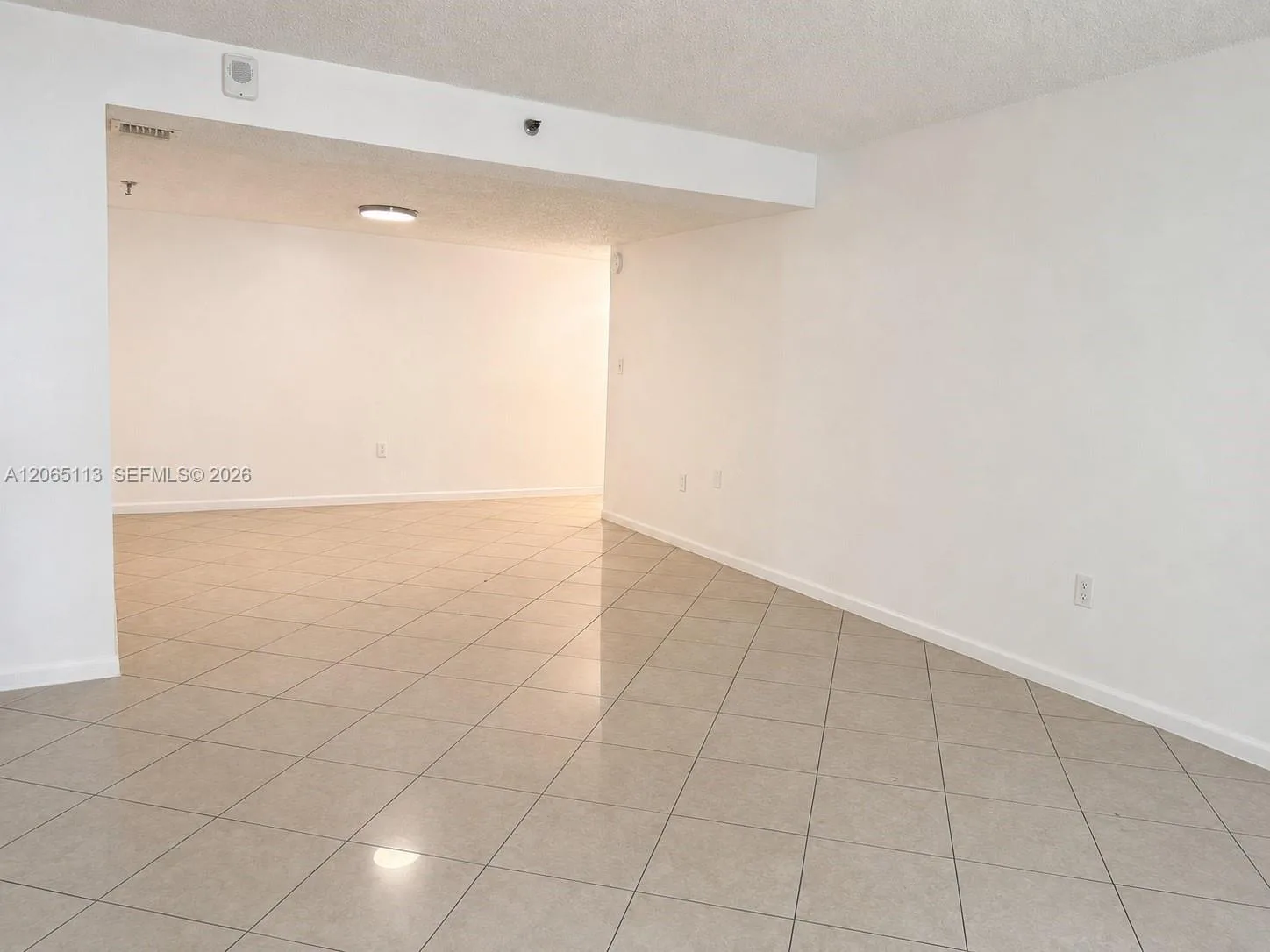 1621 Collins Ave # 402, Miami Beach, FL 33139 photo 4