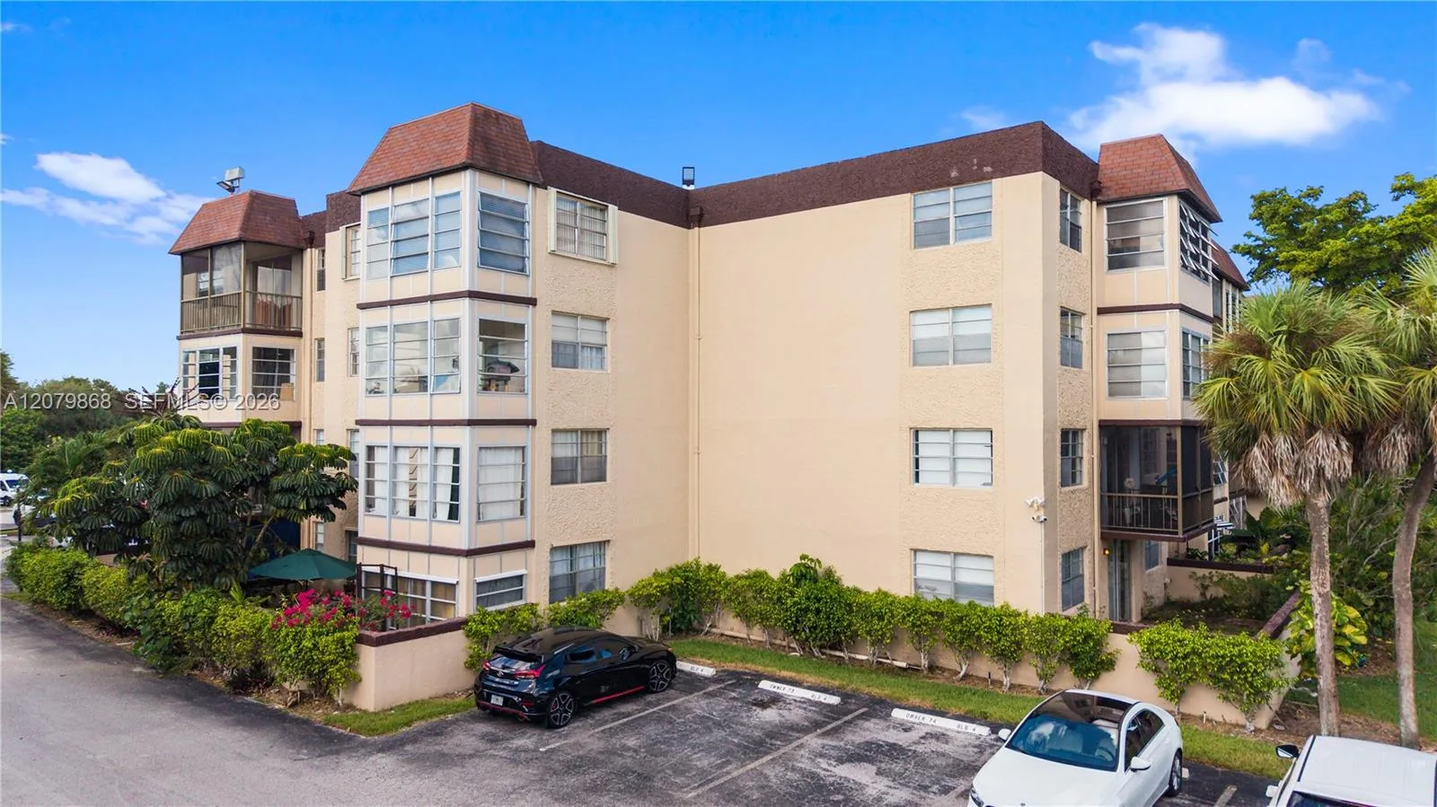 7300 NW 17th St # 310, Plantation, FL 33313 — zdjęcie 2