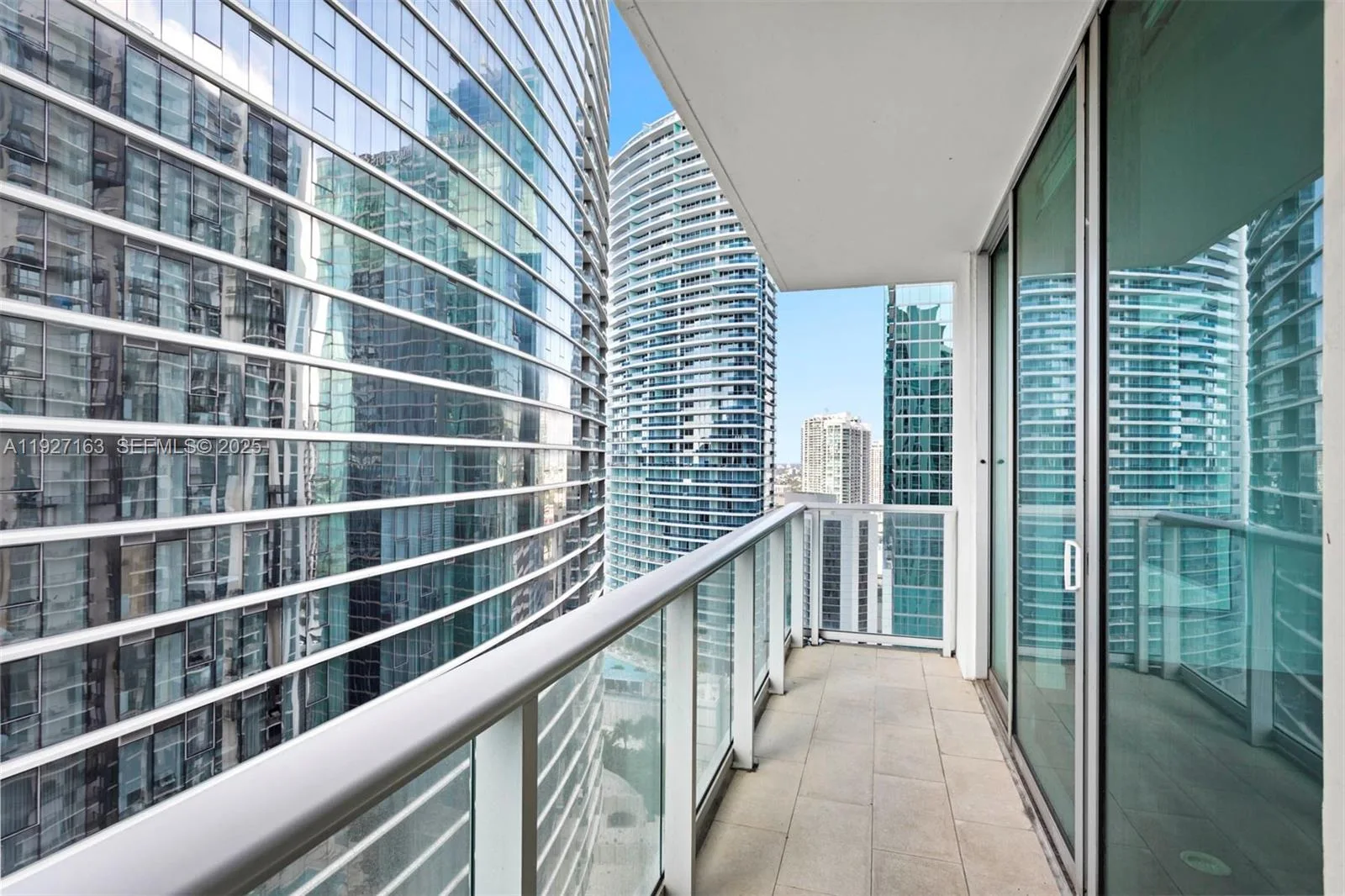 300 S Biscayne Blvd # T-2802, Miami, FL 33131 photo 12