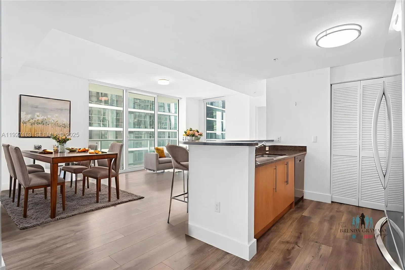 300 S Biscayne Blvd # T-2802, Miami, FL 33131 photo 6