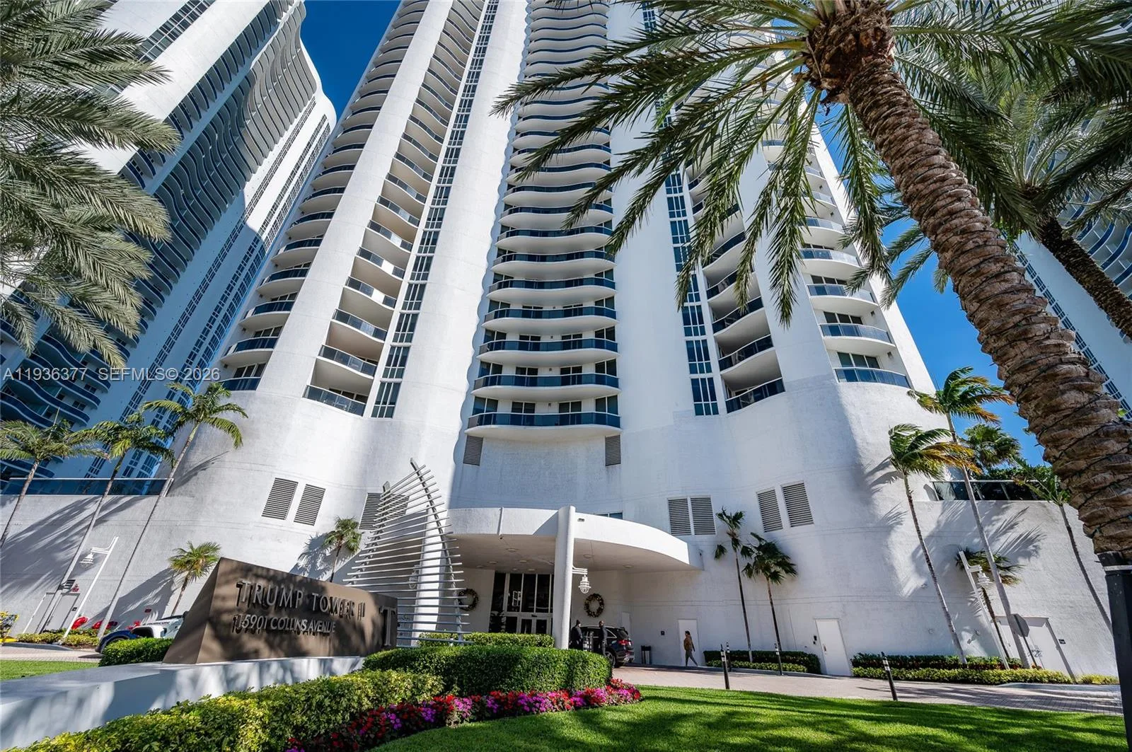 15901 Collins Ave # 3807, Sunny Isles Beach, FL 33160 photo 2