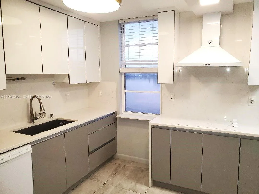 301 174th St # 514, Sunny Isles Beach, FL 33160 photo 6
