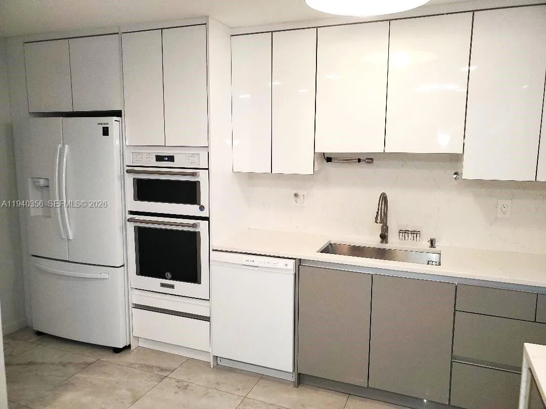 301 174th St # 514, Sunny Isles Beach, FL 33160 photo 8