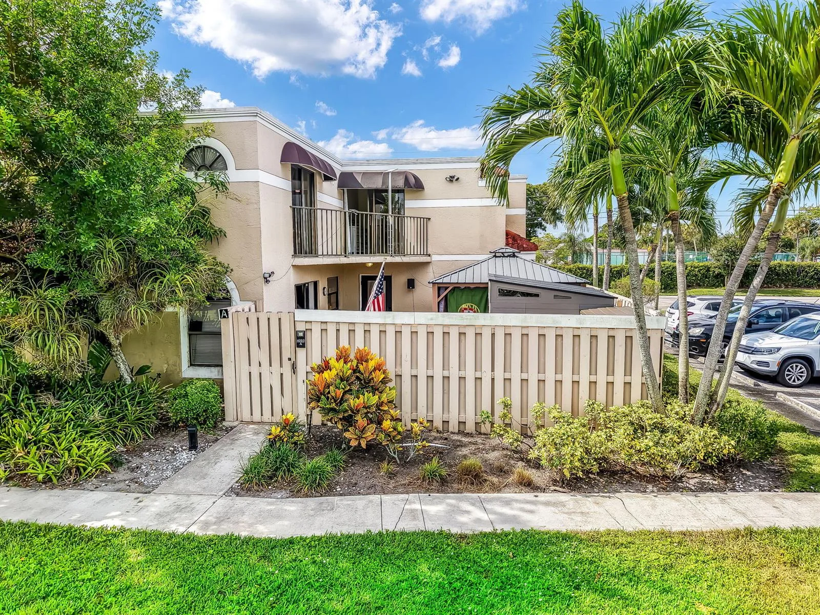 4005 VILLAGE Drive # A, Delray Beach, FL 33445 photo 3