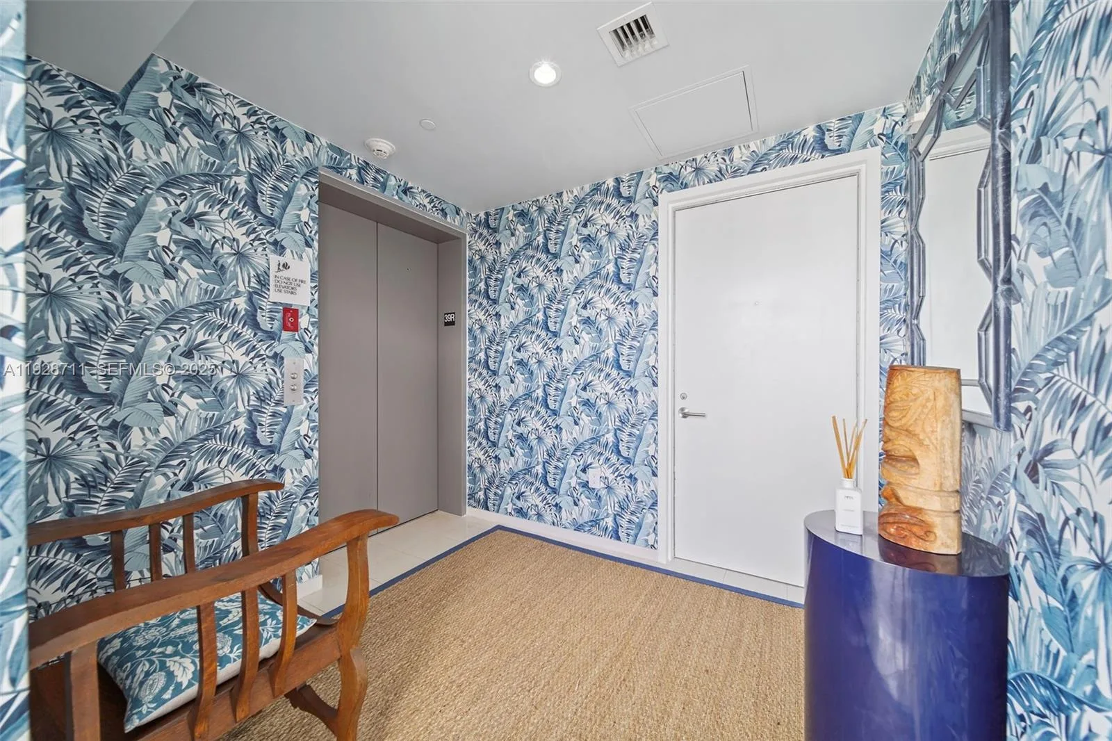 460 NE 28th St # 3904, Miami, FL 33137 photo 2