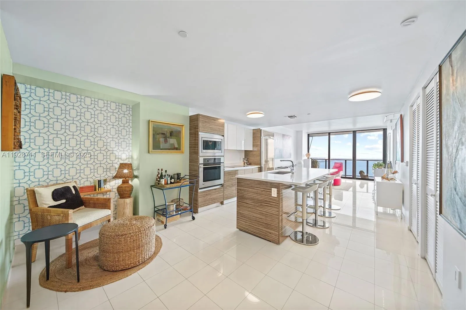 460 NE 28th St # 3904, Miami, FL 33137 photo 4