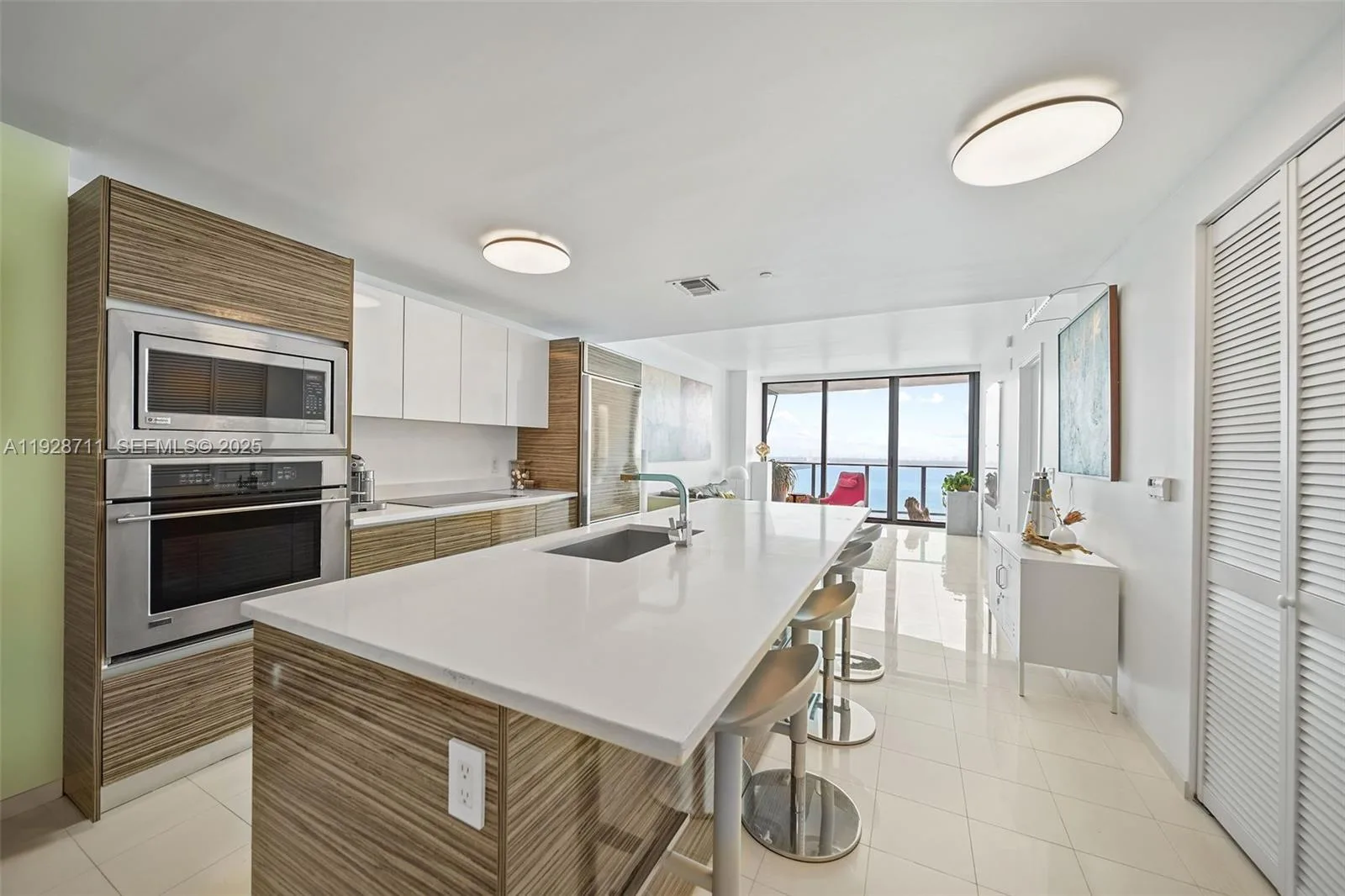 460 NE 28th St # 3904, Miami, FL 33137 photo 6