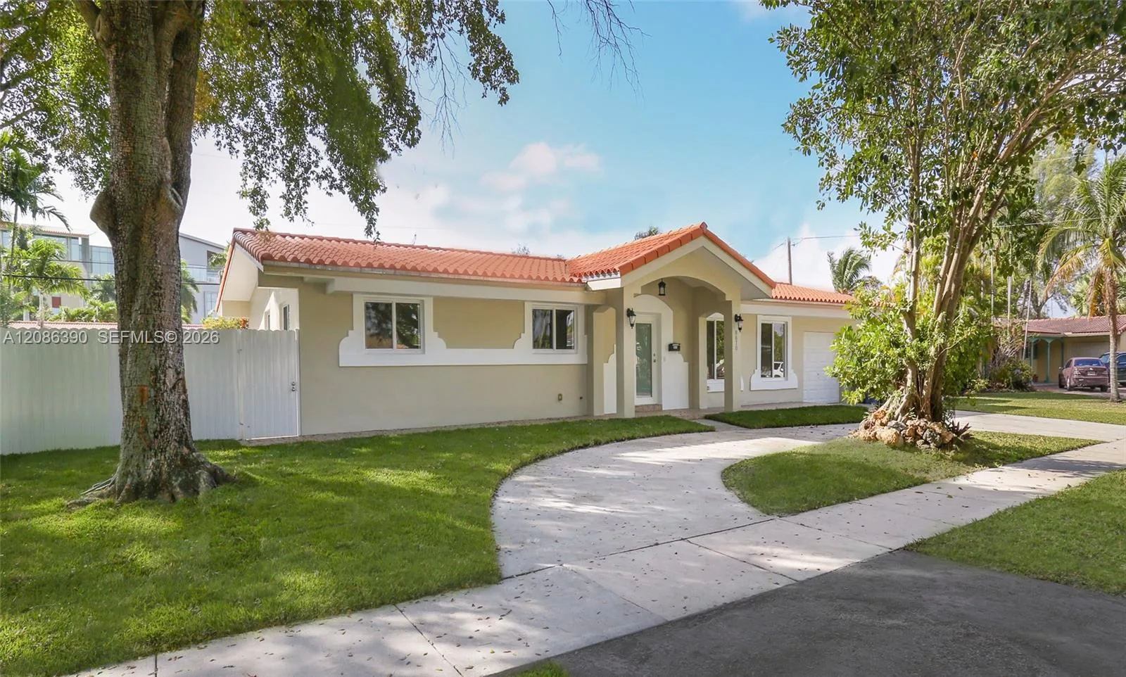 8870 SW 87th St, Miami, FL 33173