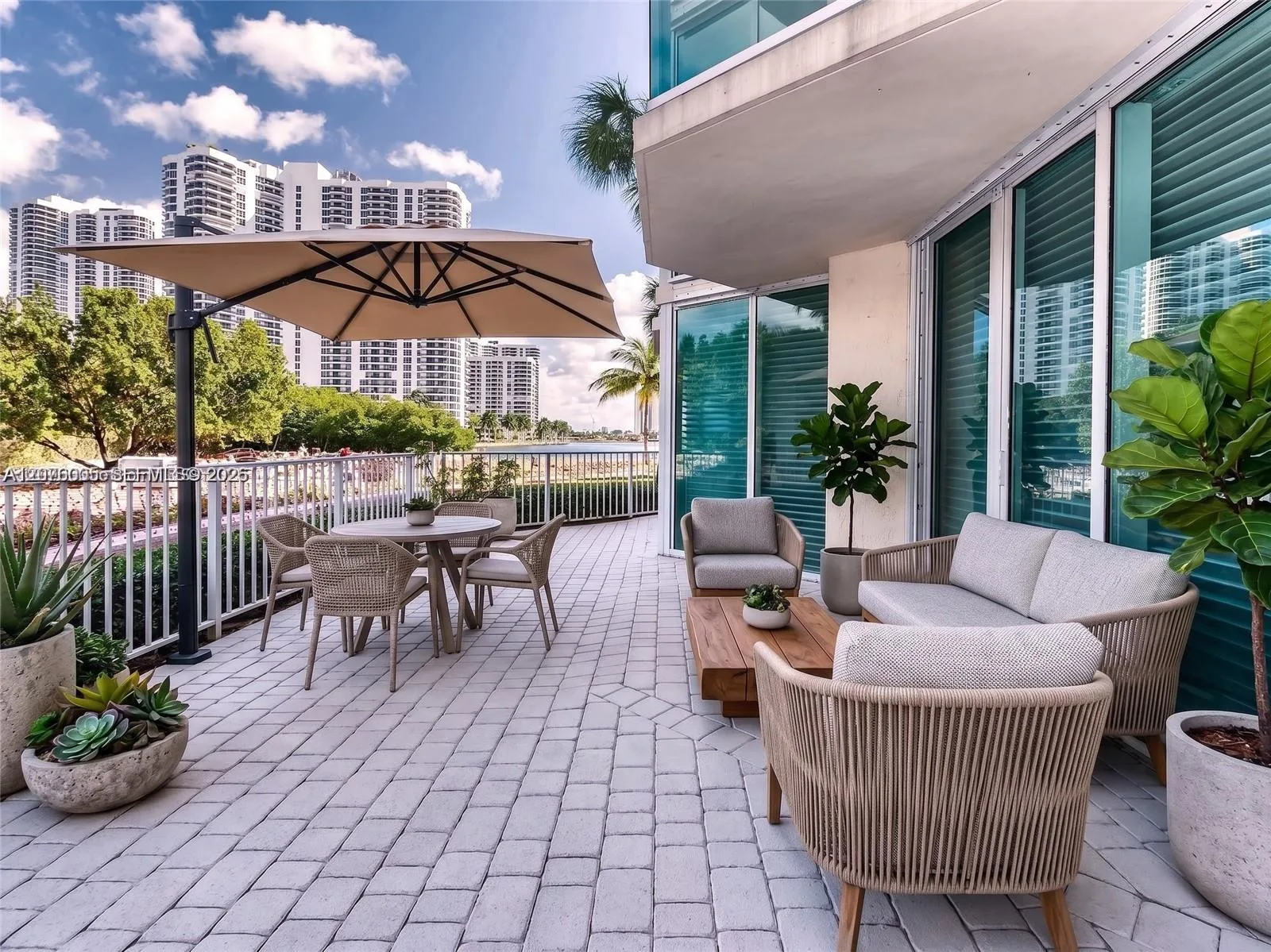 3370 Hidden Bay Dr # 102, Aventura, FL 33180