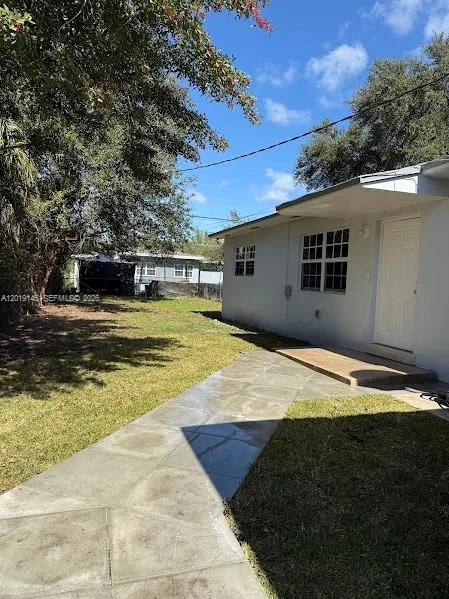 2345 NW 65th St, Miami, FL 33147
