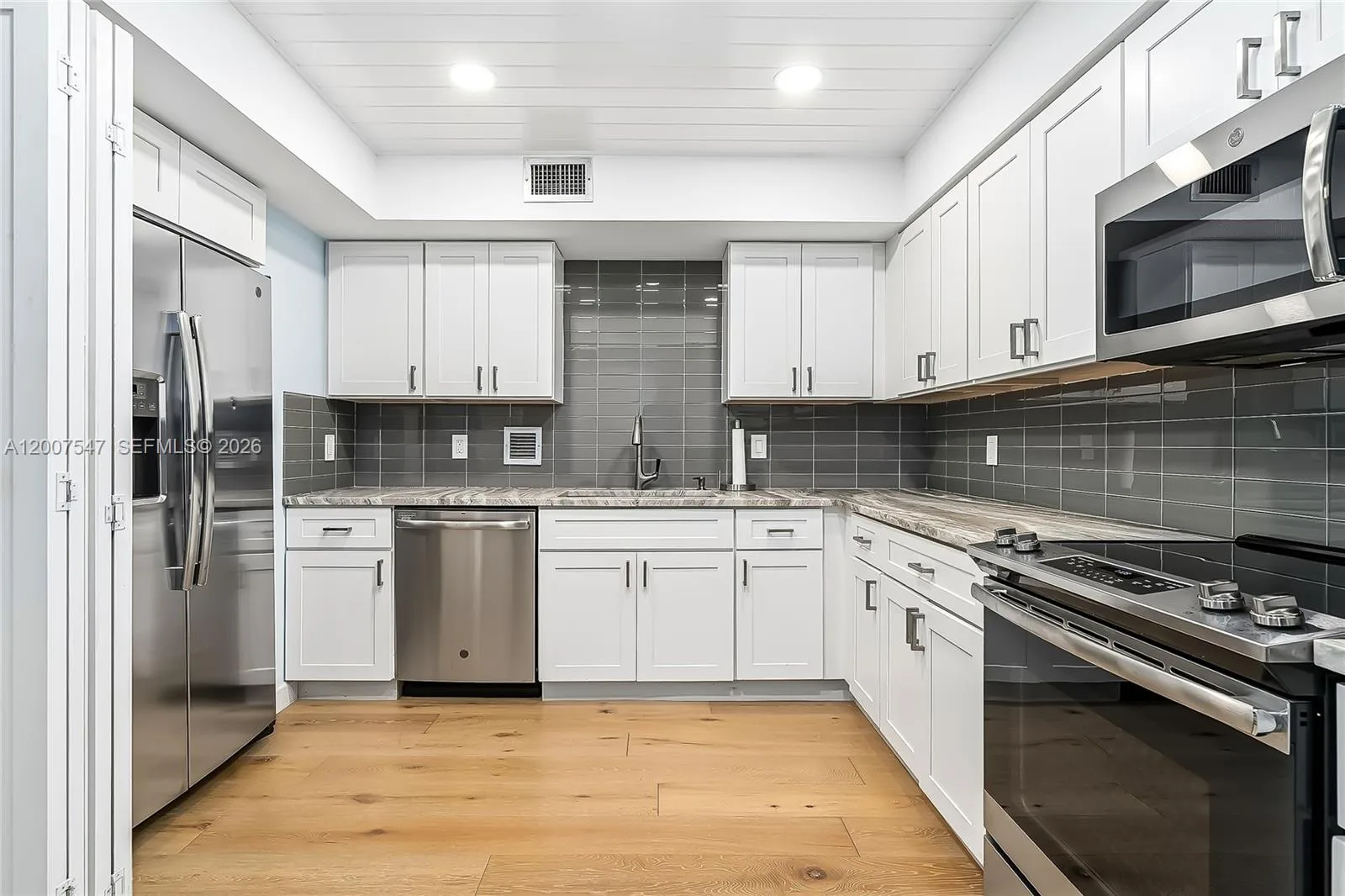2808 N 46th Ave # E549, Hollywood, FL 33021 photo 2
