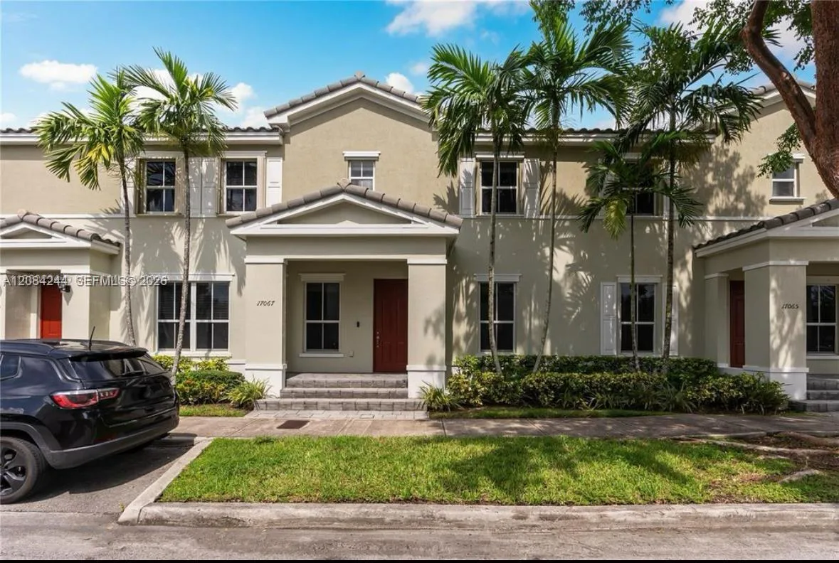 17067 SW 93rd St # 17067, Miami, FL 33196