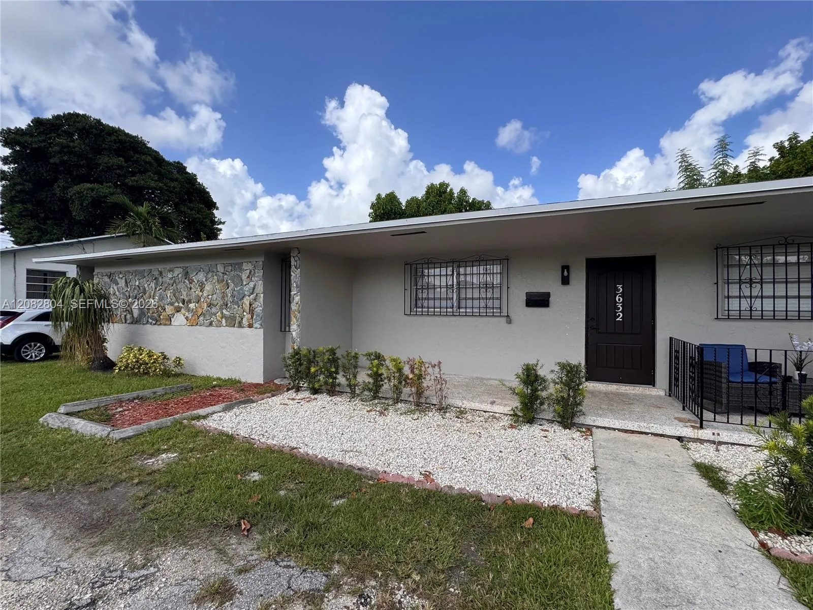 3632 SW 87th Ave # FRONT, Miami, FL 33165