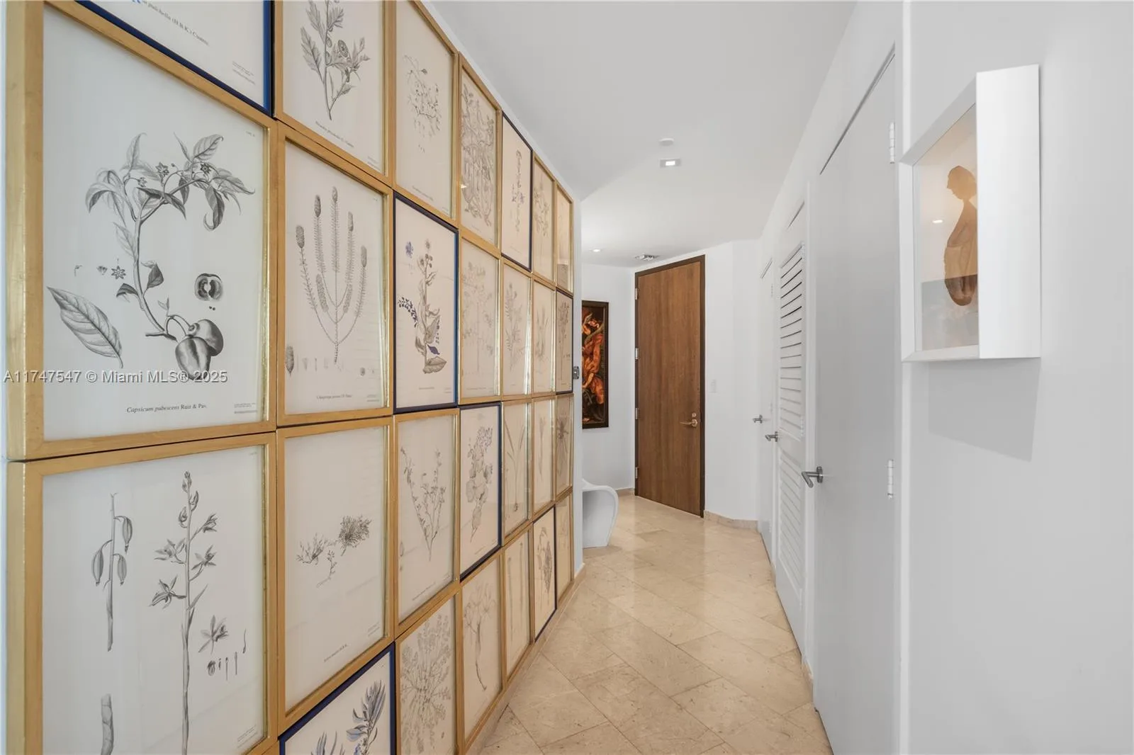 88 SW 7th St # 3211, Miami, FL 33130