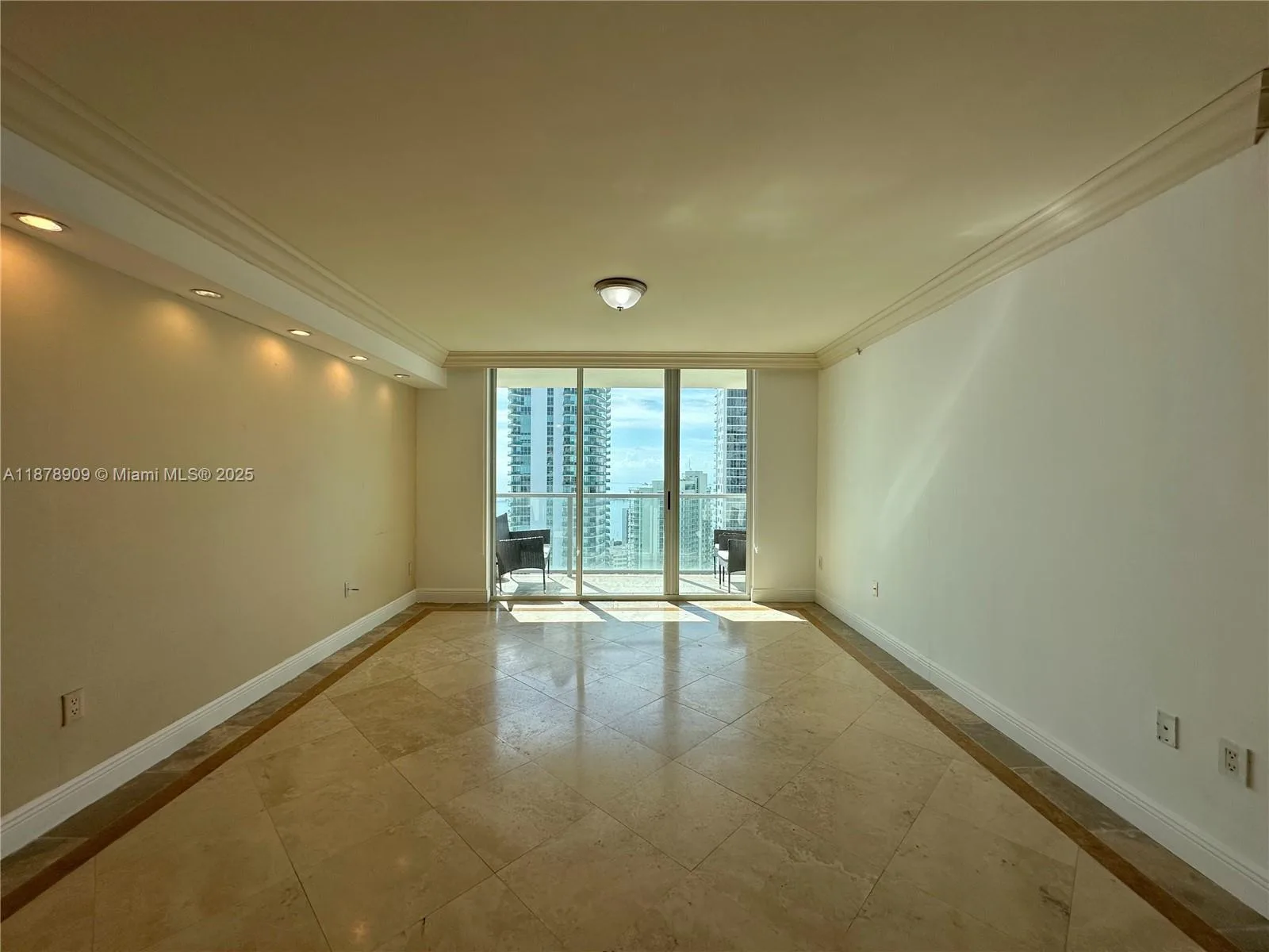 1155 Brickell Bay Dr # 3303, Miami, FL 33131 photo 2