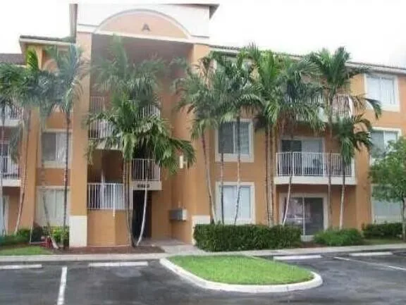 6936 SW 39 Street # 304d, Davie, FL 33314