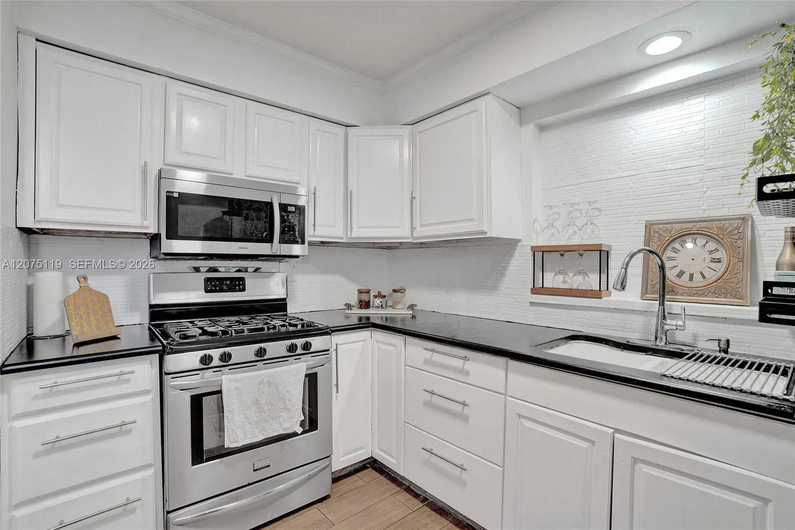 2701 Garfield St, Hollywood, FL 33020 photo 11