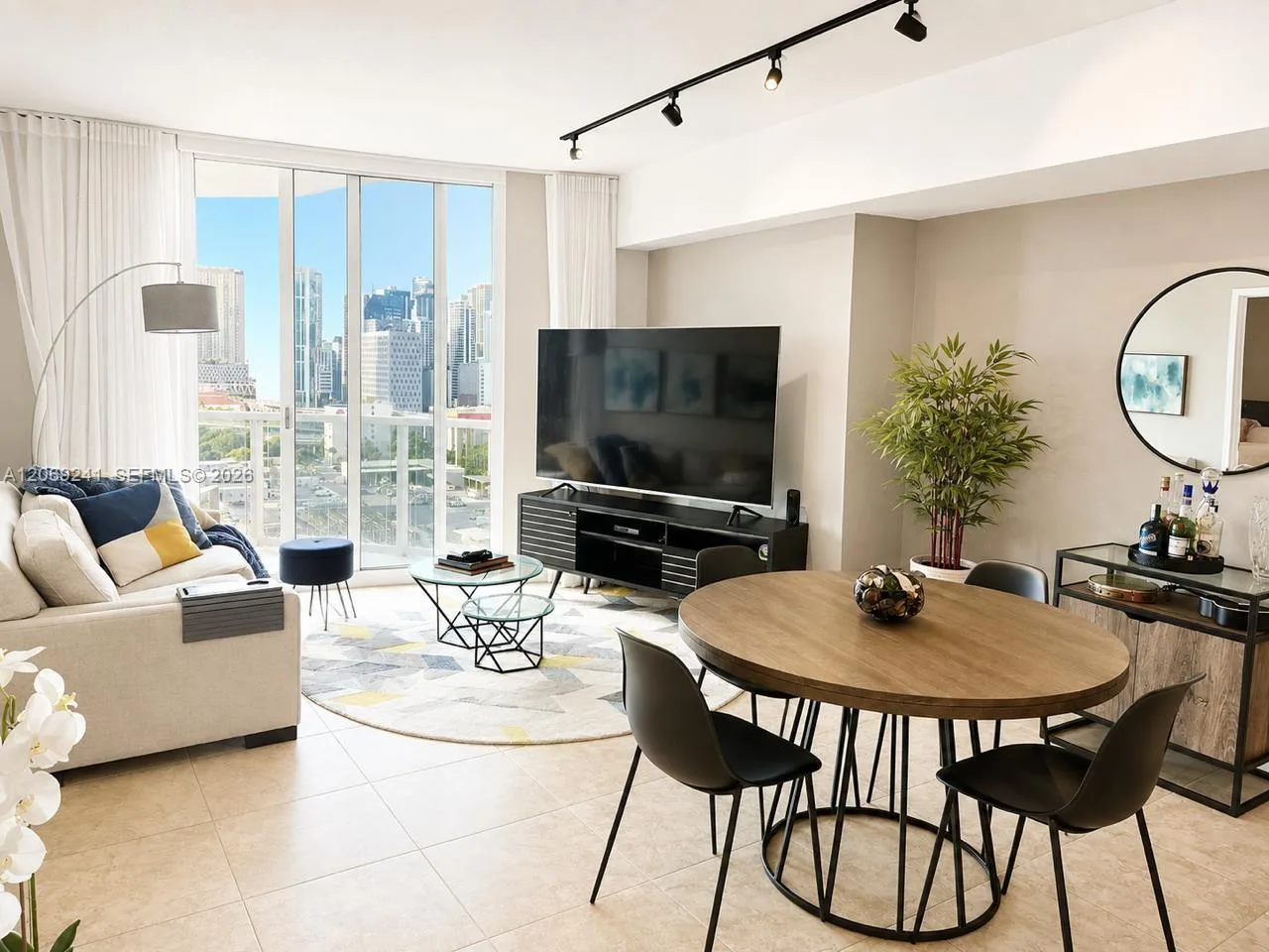 185 SW 7th St # 1505, Miami, FL 33130