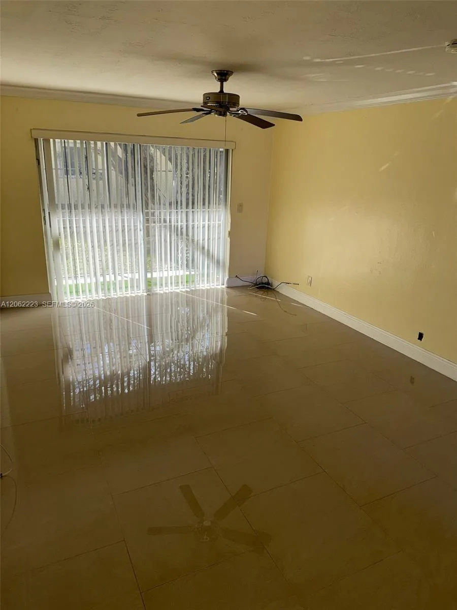 14052 NE 2nd Ct # 221, Miami, FL 33161 photo 5