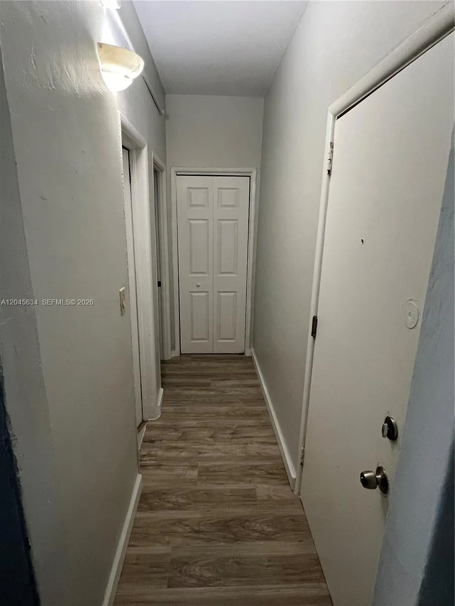 215 30th St # 22, Miami Beach, FL 33140 photo 11