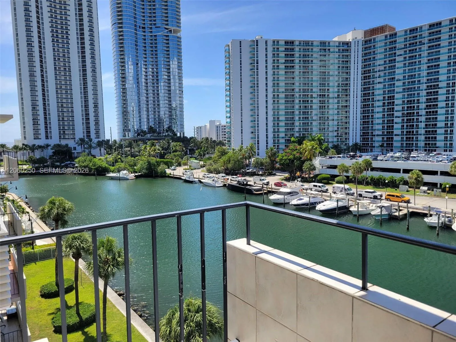 220 Kings Point Dr # 606, Sunny Isles Beach, FL 33160 photo 2