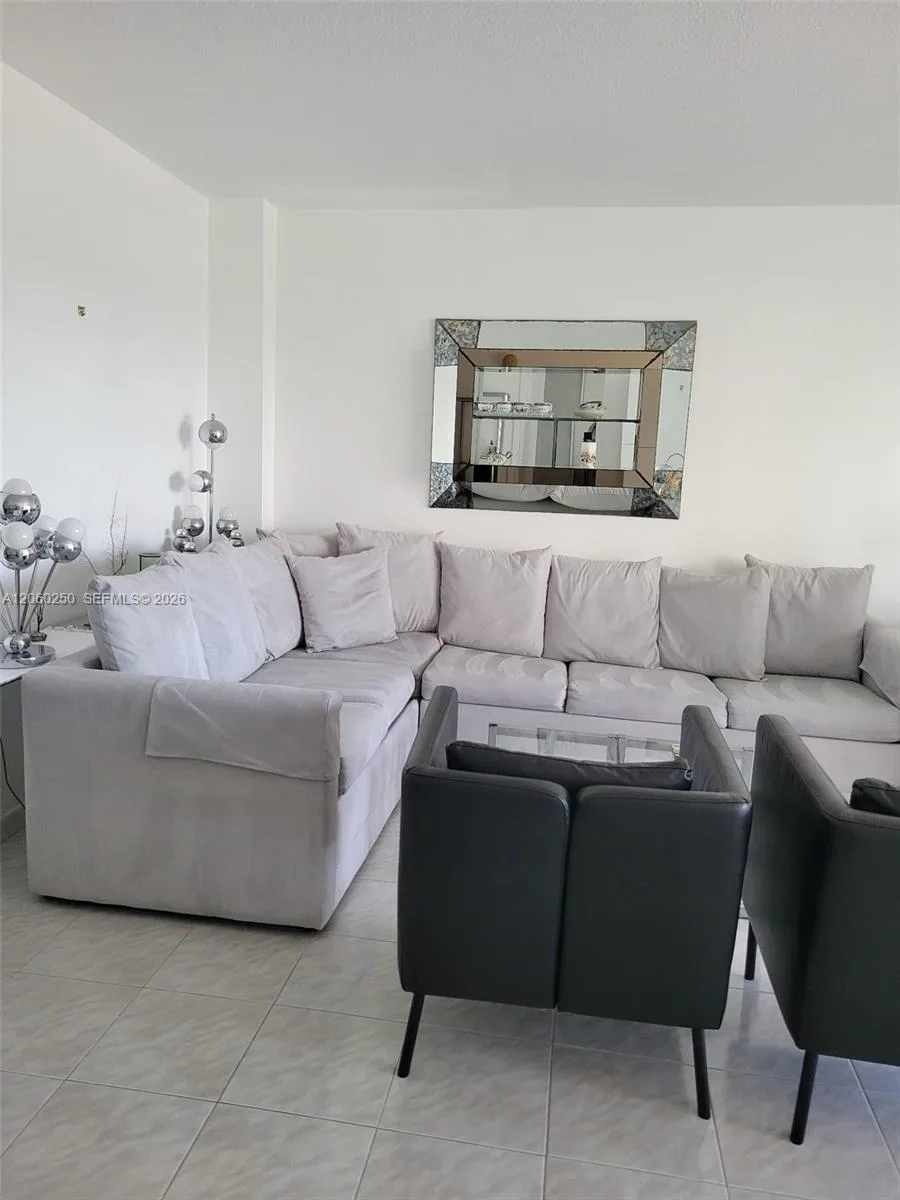 220 Kings Point Dr # 606, Sunny Isles Beach, FL 33160 photo 5