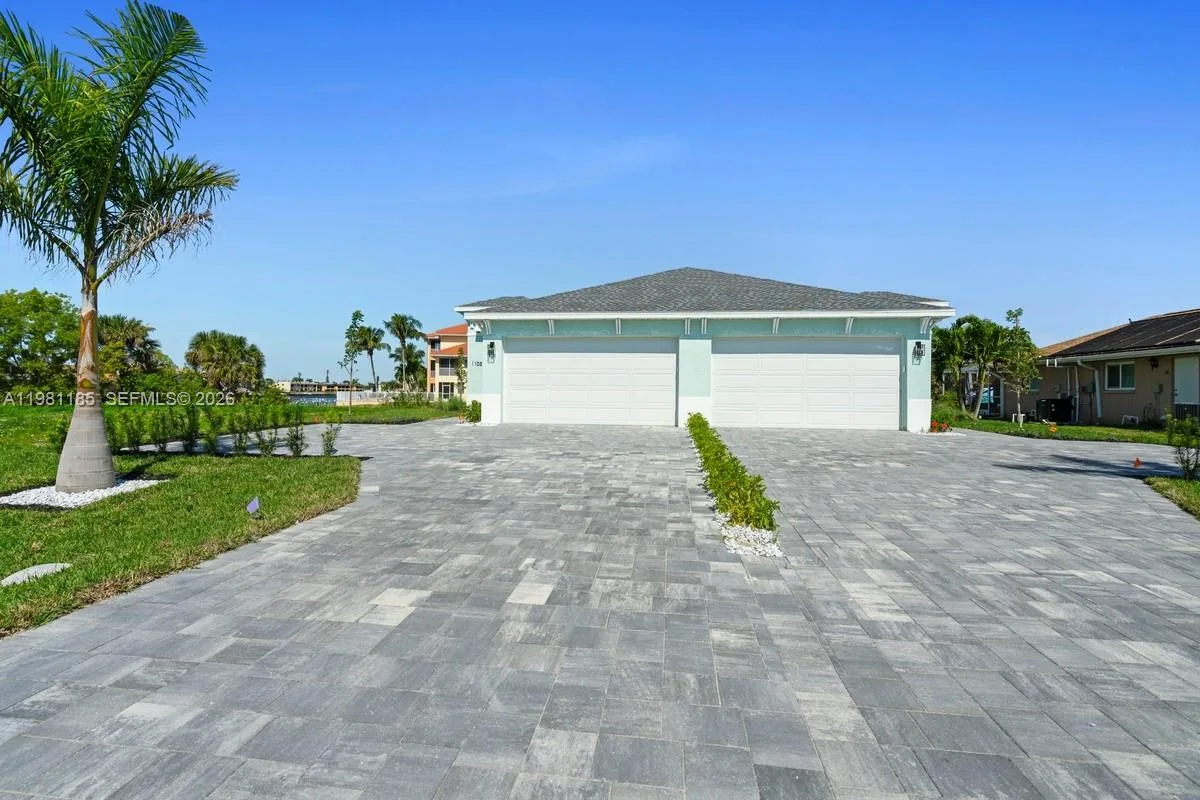 1107 SE 38 ST, Cape Coral, FL 33904 photo 3