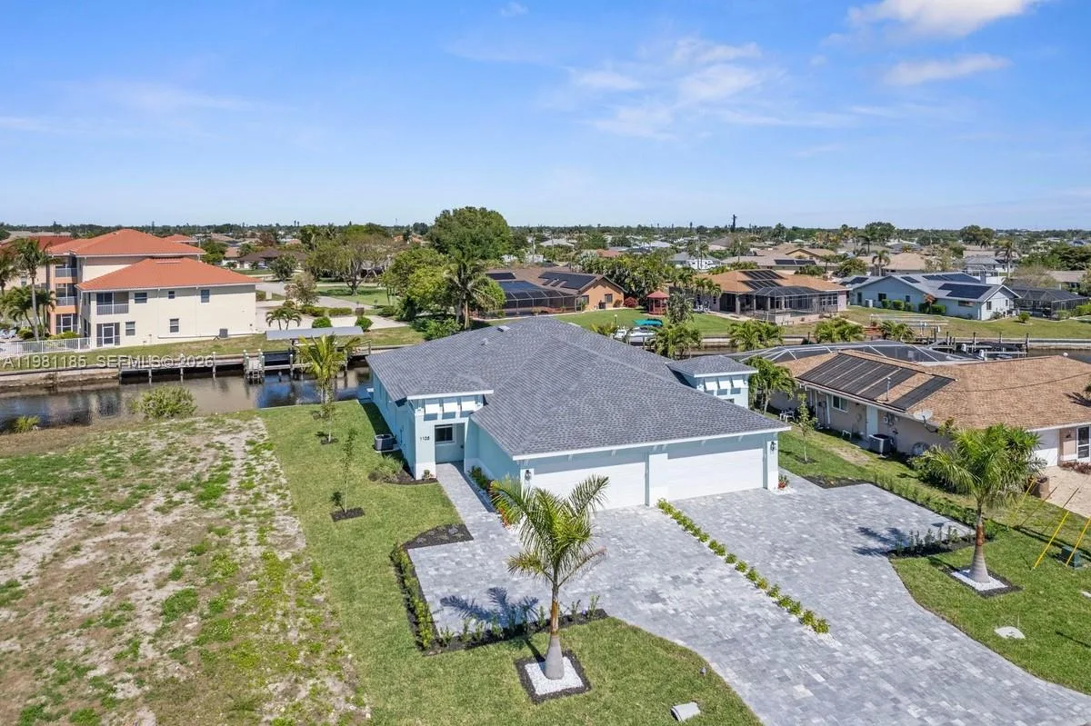 1107 SE 38 ST, Cape Coral, FL 33904 photo 5