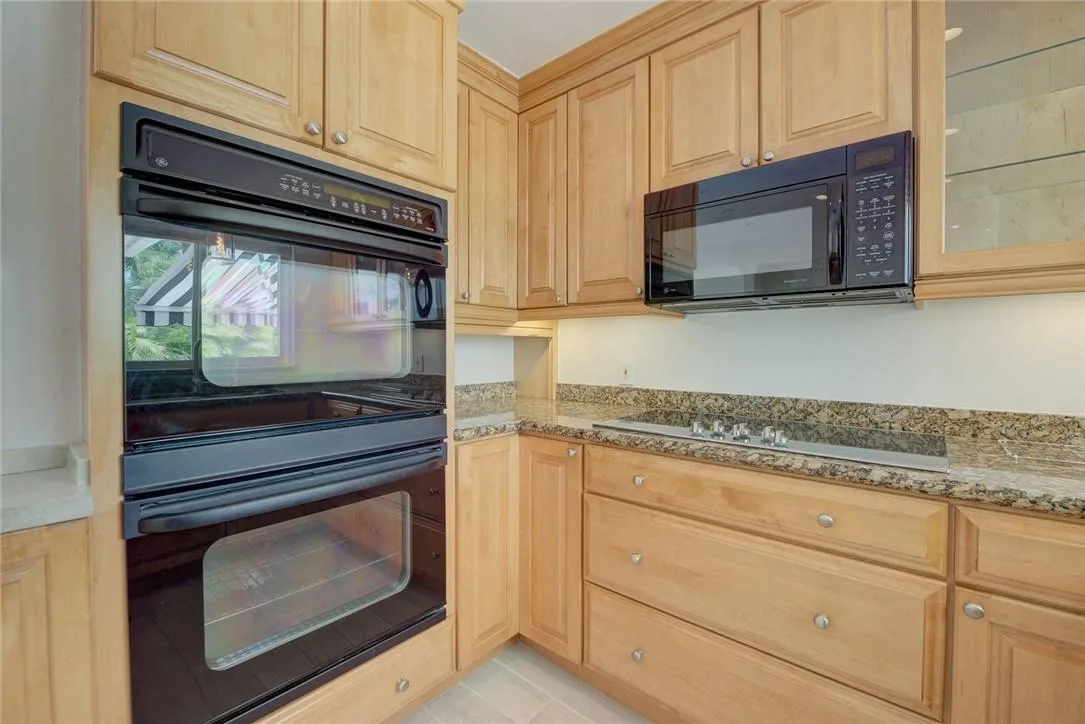 2709 NE 16TH Avenue, Wilton Manors, FL 33334 photo 13