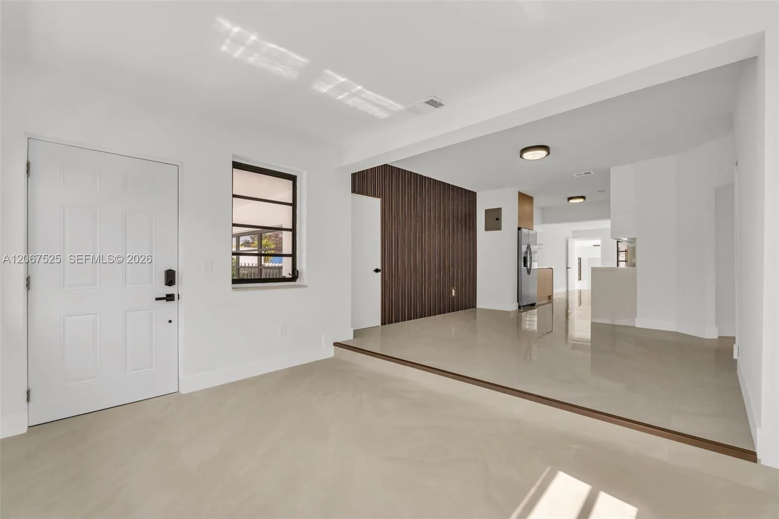 611 SE 4th St, Hialeah, FL 33010 photo 4