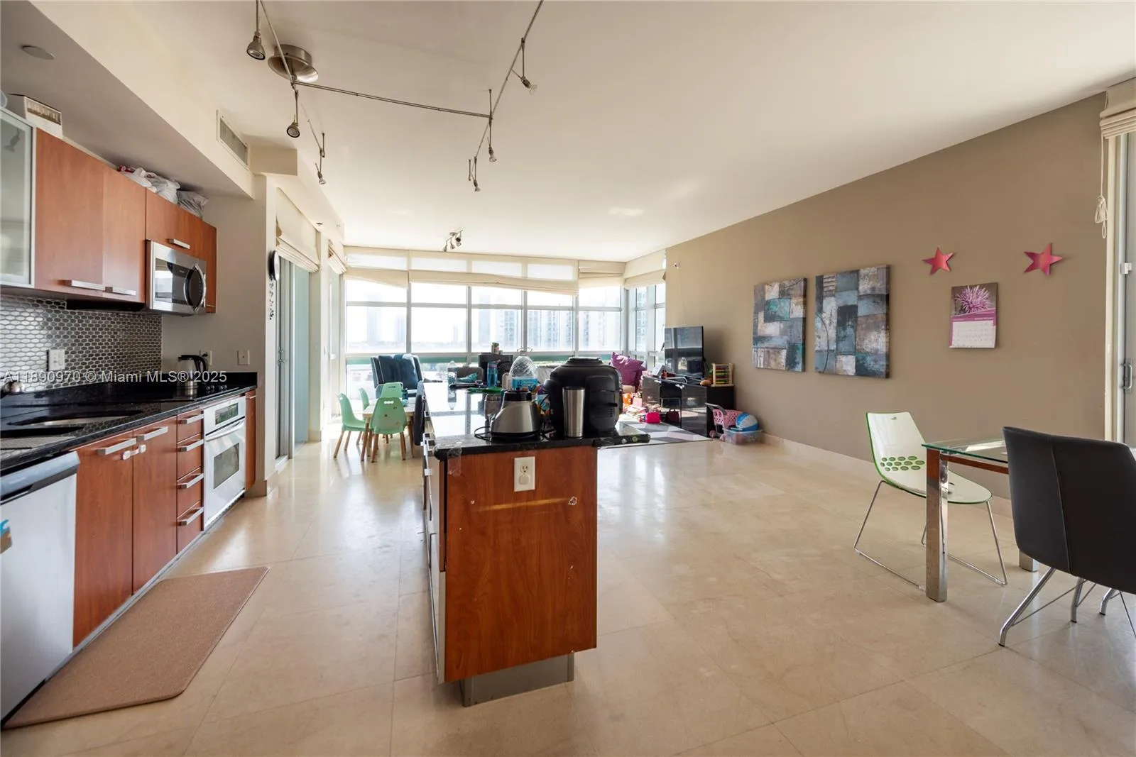 3131 NE 188th St # 2-808, Aventura, FL 33180 photo 2