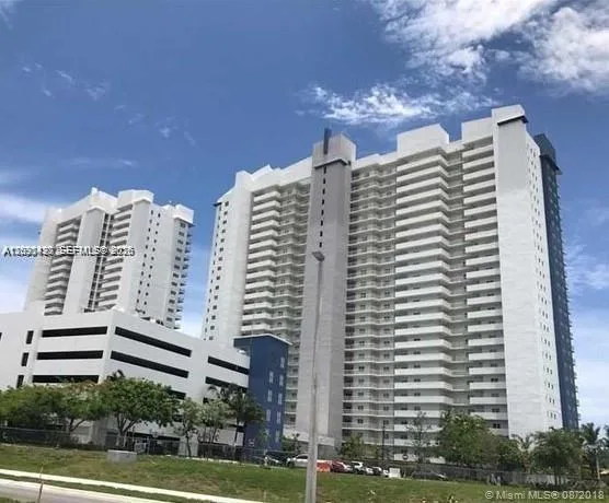 14951 Royal Oaks Ln # 1104, North Miami, FL 33181