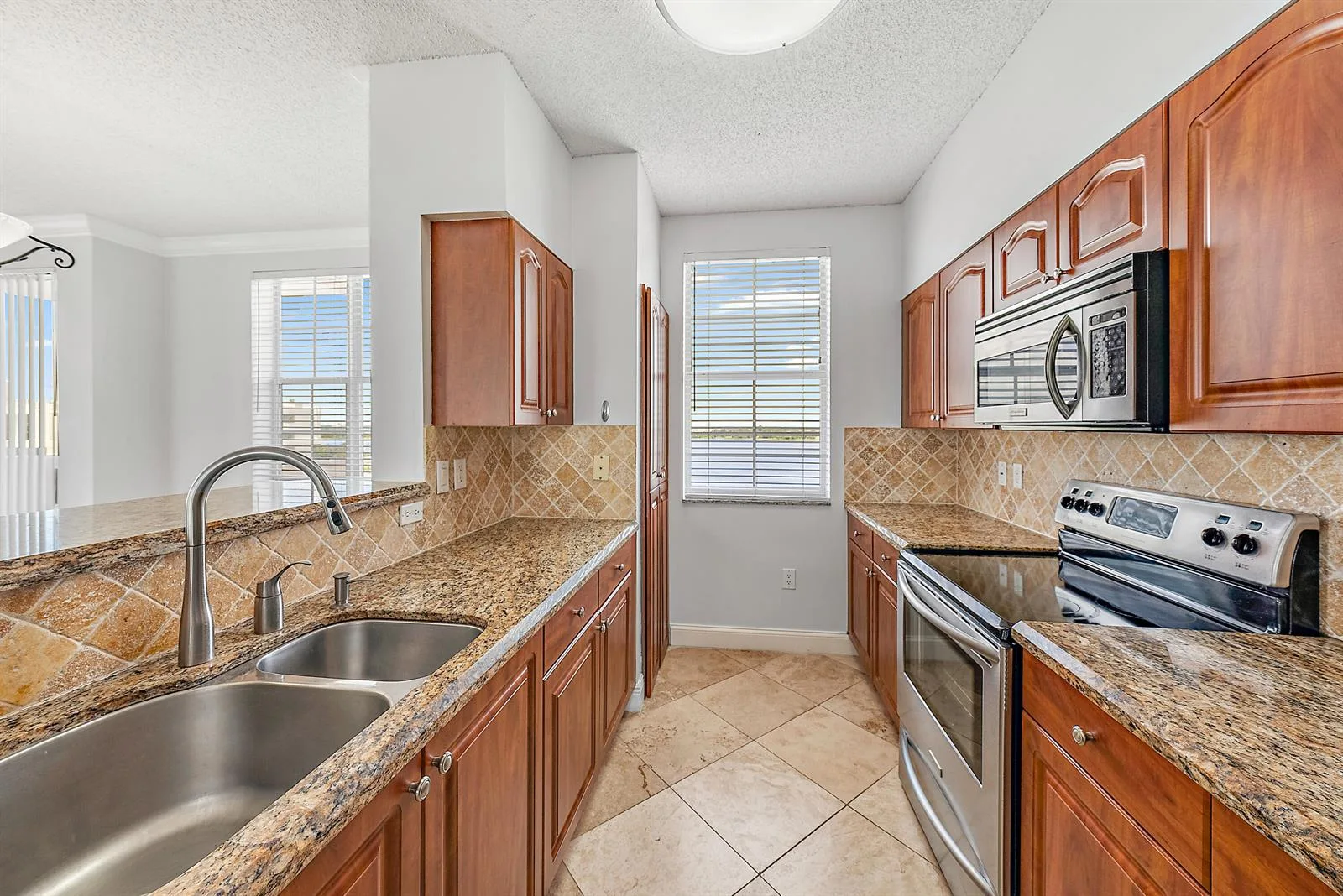 616 Clearwater Park Road # 913, West Palm Beach, FL 33401 photo 11