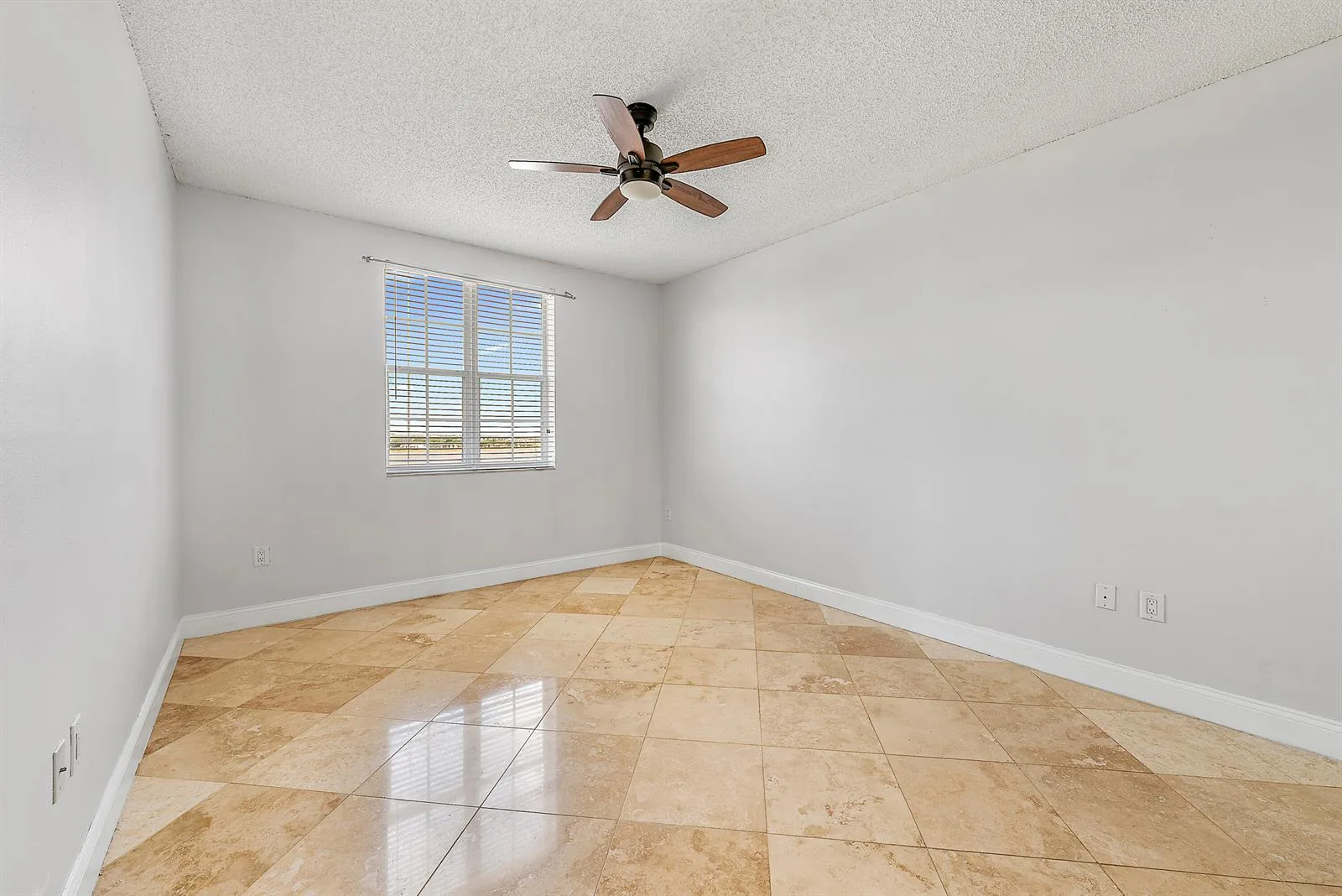 616 Clearwater Park Road # 913, West Palm Beach, FL 33401 photo 13