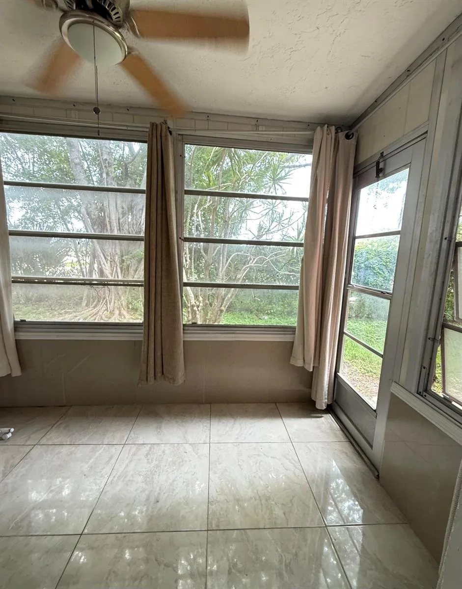 22 GOLFS EDGE # B, West Palm Beach, FL 33417 photo 10