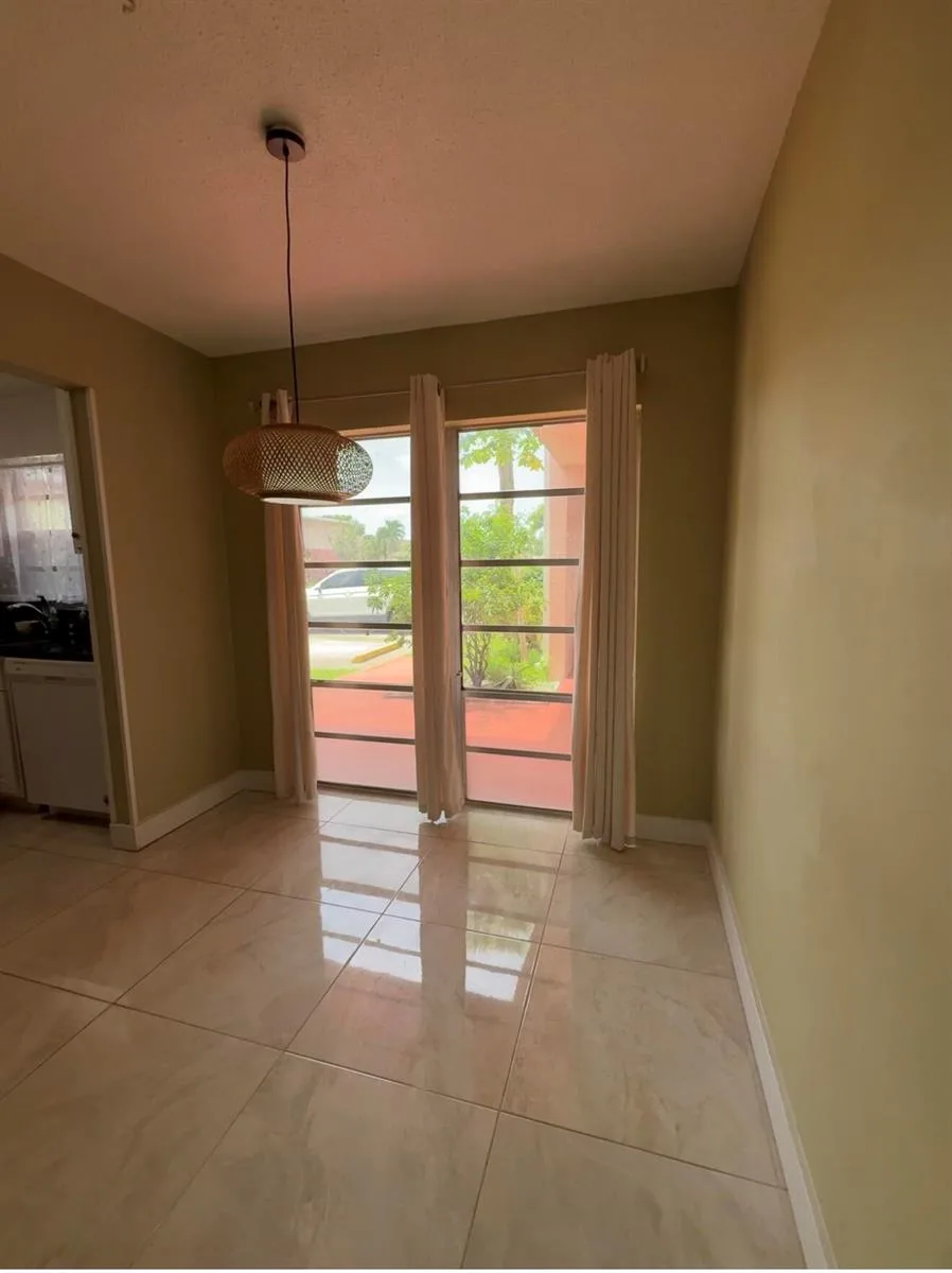 22 GOLFS EDGE # B, West Palm Beach, FL 33417 photo 12