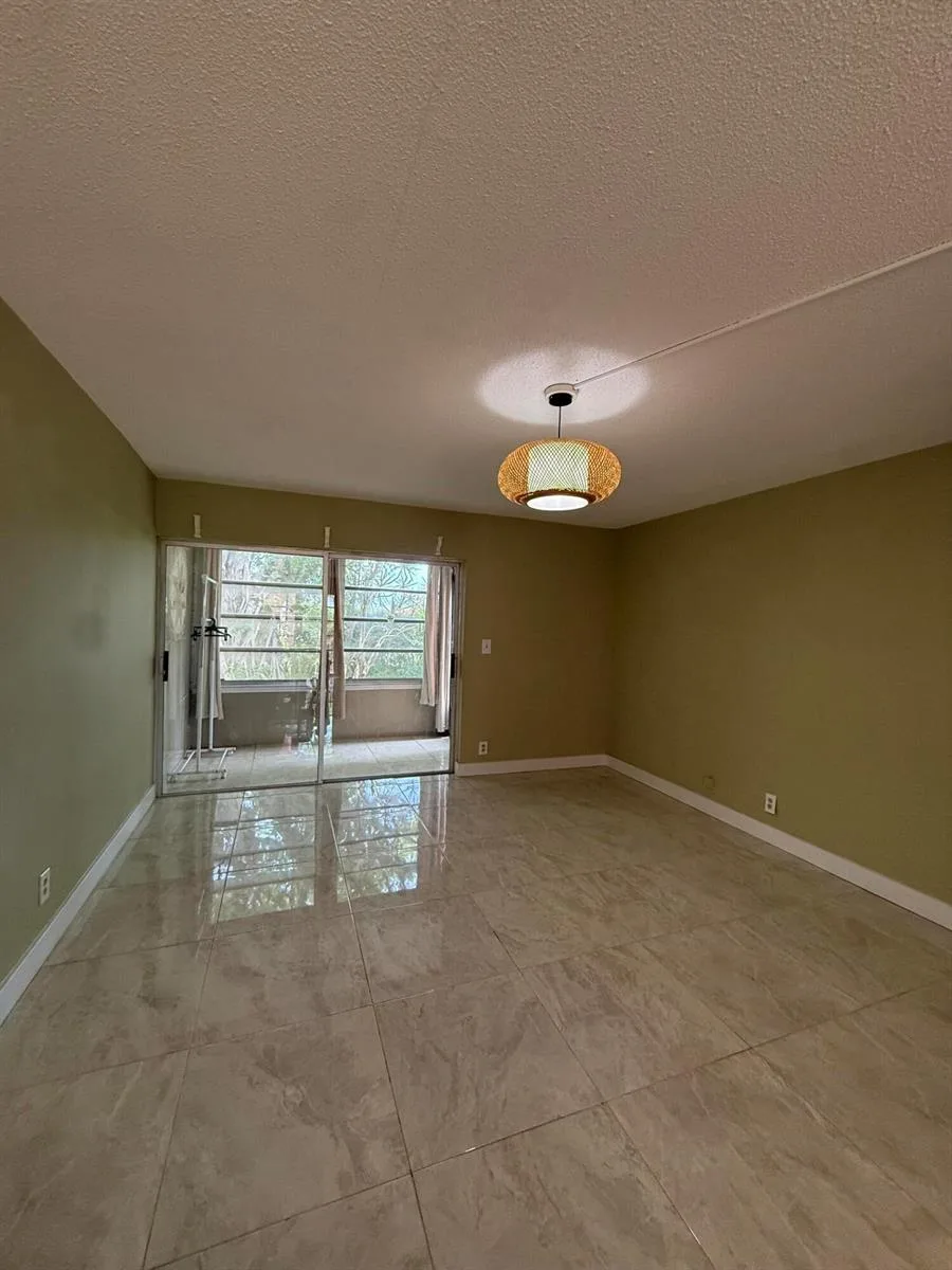 22 GOLFS EDGE # B, West Palm Beach, FL 33417 photo 7