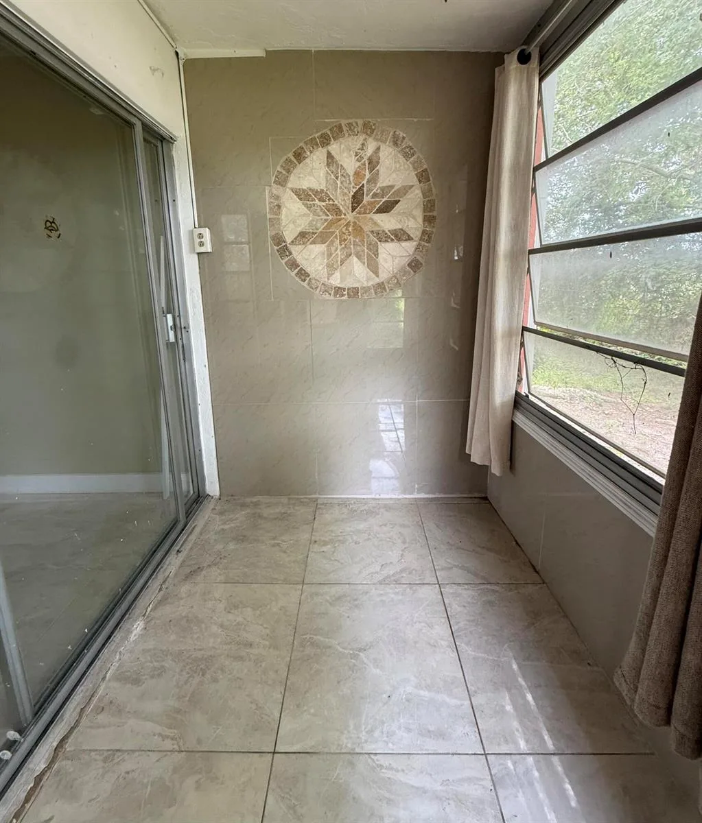 22 GOLFS EDGE # B, West Palm Beach, FL 33417 photo 8