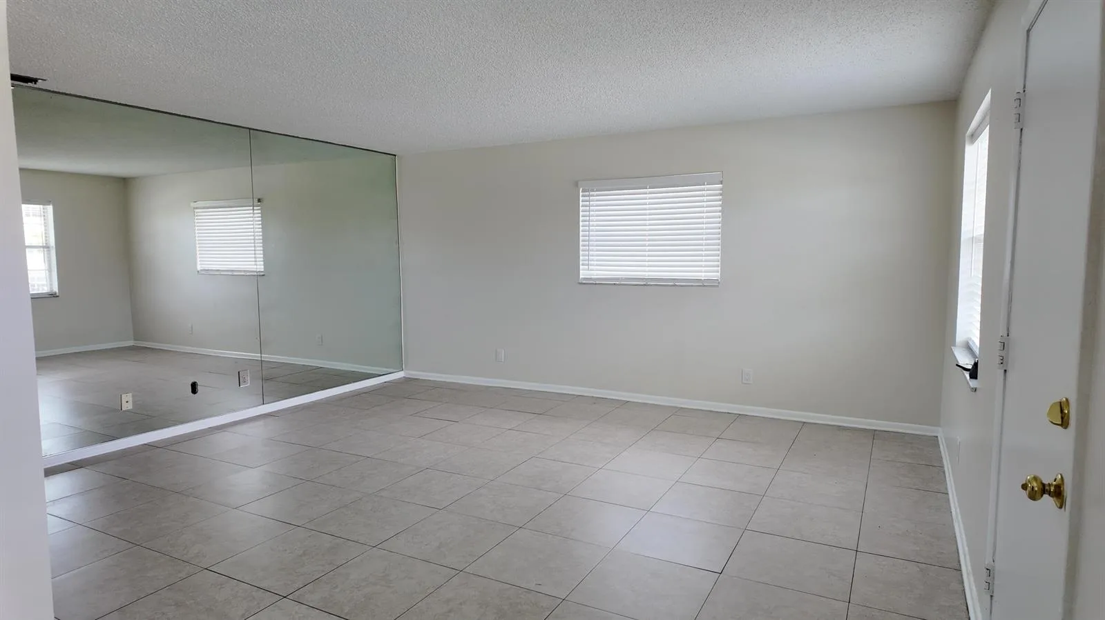 227 Castlewood Drive # 207, North Palm Beach, FL 33408 — zdjęcie 3