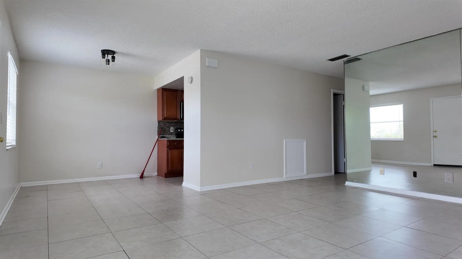 227 Castlewood Drive # 207, North Palm Beach, FL 33408 — zdjęcie 4