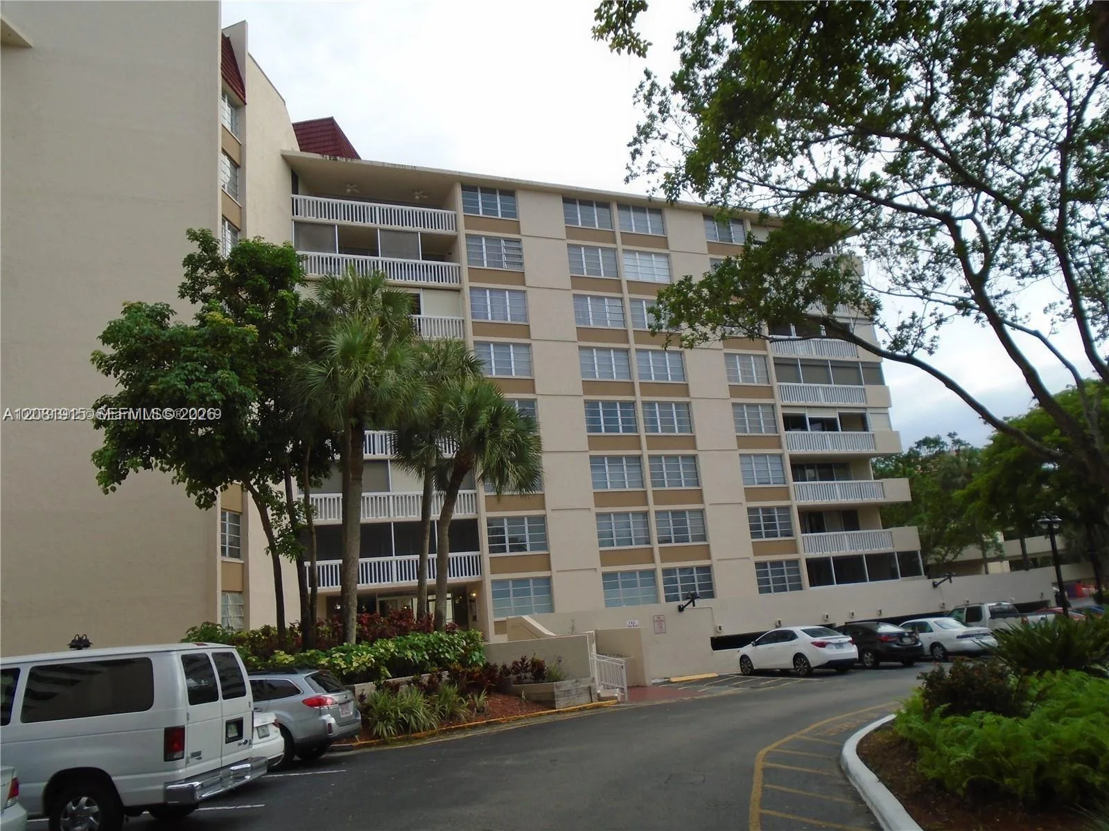 6921 Environ Blvd # 4P, Lauderhill, FL 33319