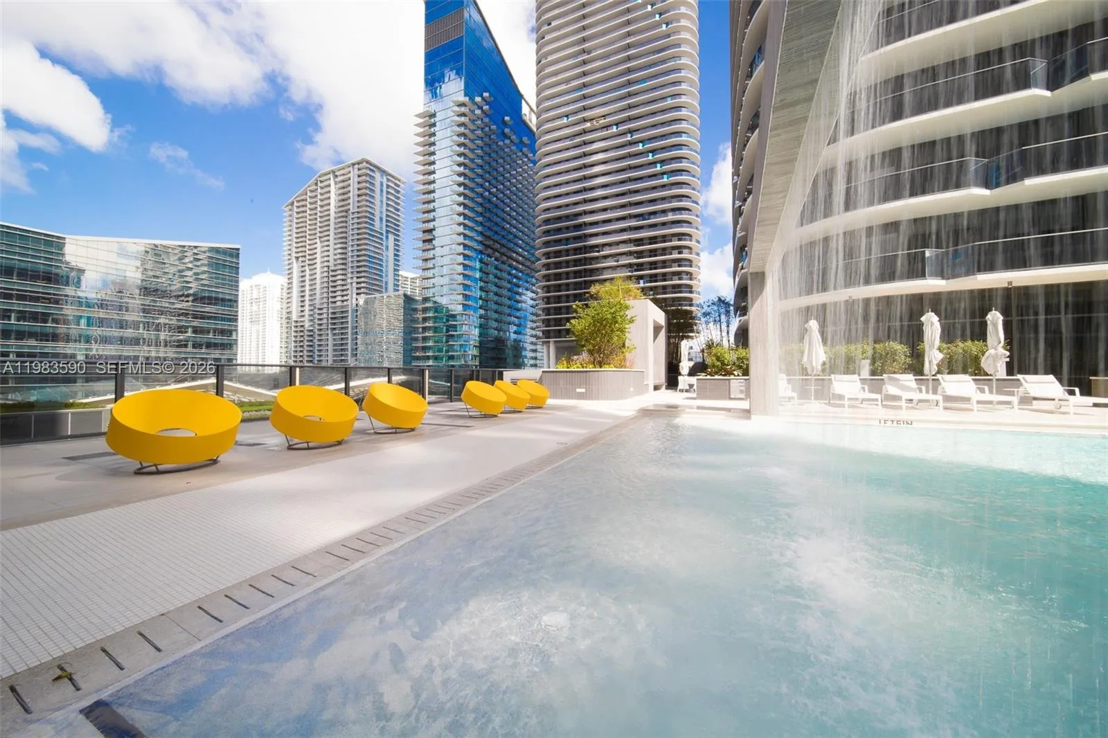 45 SW 9th St # 3809, Miami, FL 33130