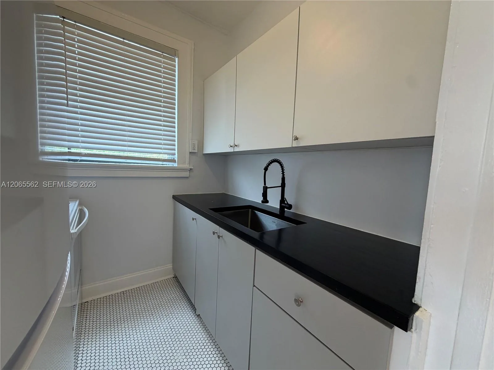 320 Mendoza Ave # 5, Miami, FL 33134 photo 4
