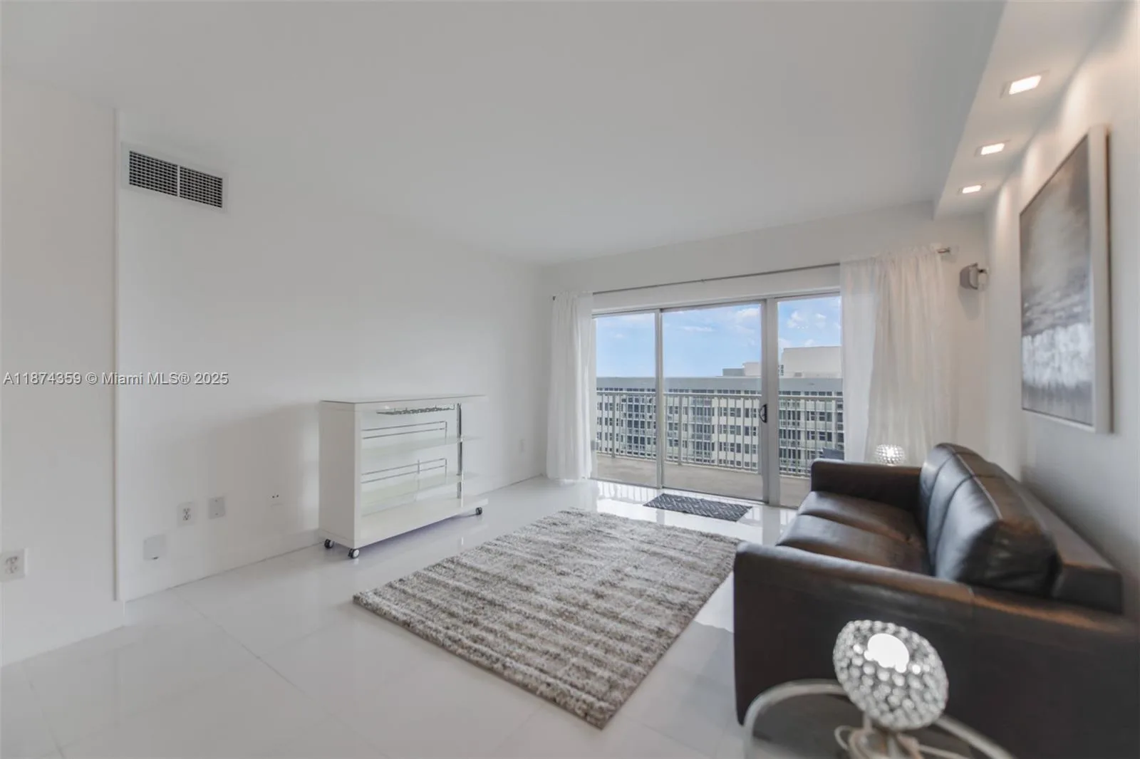1980 S Ocean Dr # PHA, Hallandale Beach, FL 33009 photo 5