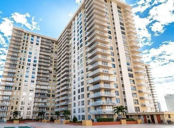 231 174th St # LO-5, Sunny Isles Beach, FL 33160