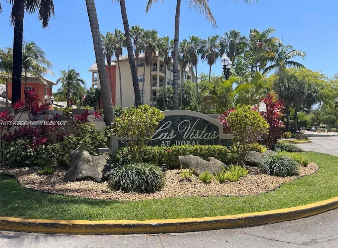 8290 Lake Dr # 143, Doral, FL 33166
