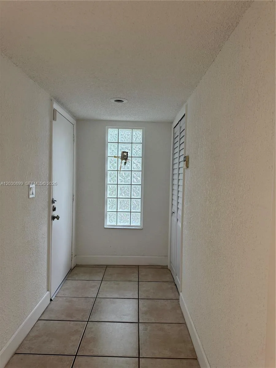 16184 Laurel Dr # 204, Weston, FL 33326 photo 5