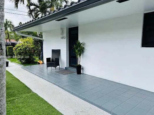 1851-1853 NW 22nd Pl, Miami, FL 33125